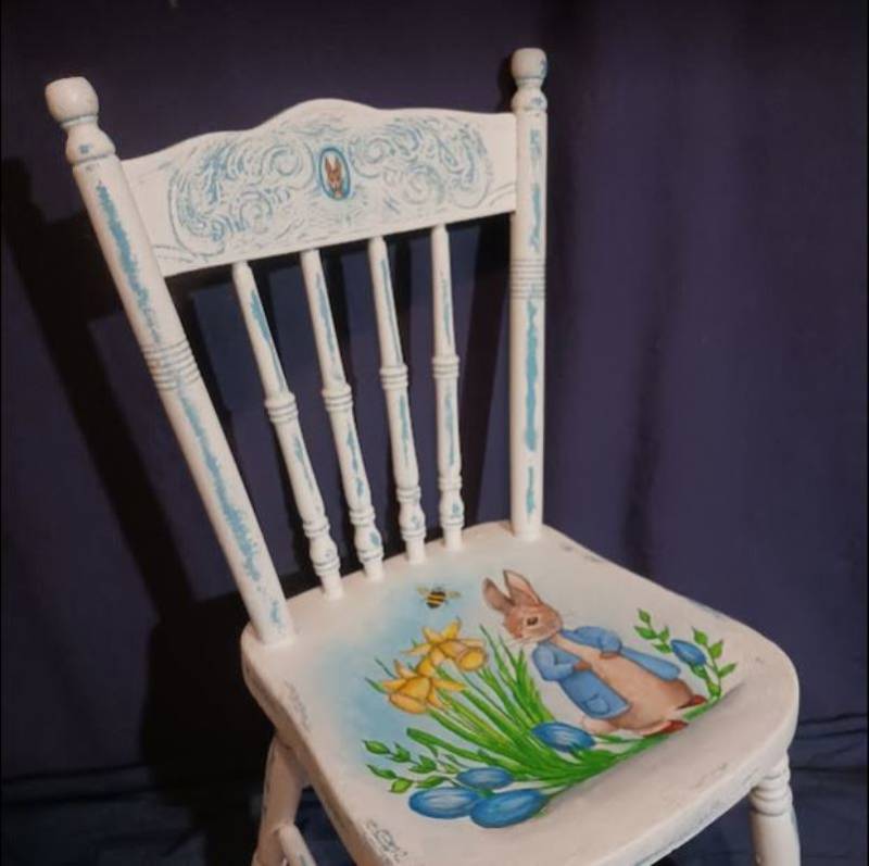 Peter Rabbit children's chair